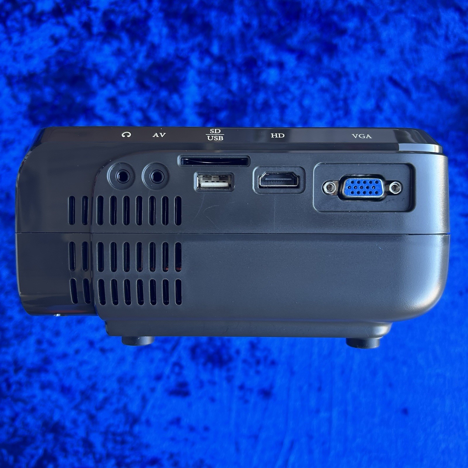 FUDONI LCD Projector GC355