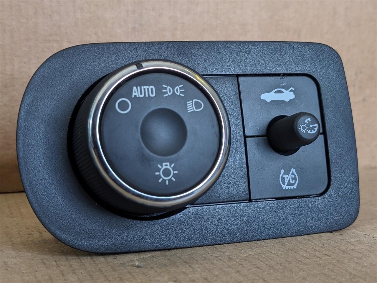 06-13 Chevy Impala Headlights Fog Lights Switch Traction Control Trunk Release