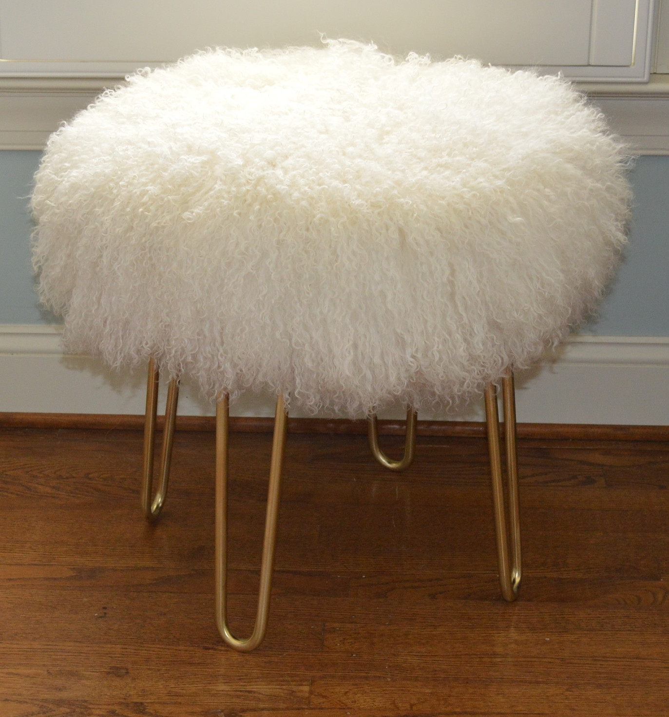 Real Natural White Mongolian Lamb Fur Stool Tibet Lamb Bench Ottoman Brass Legs