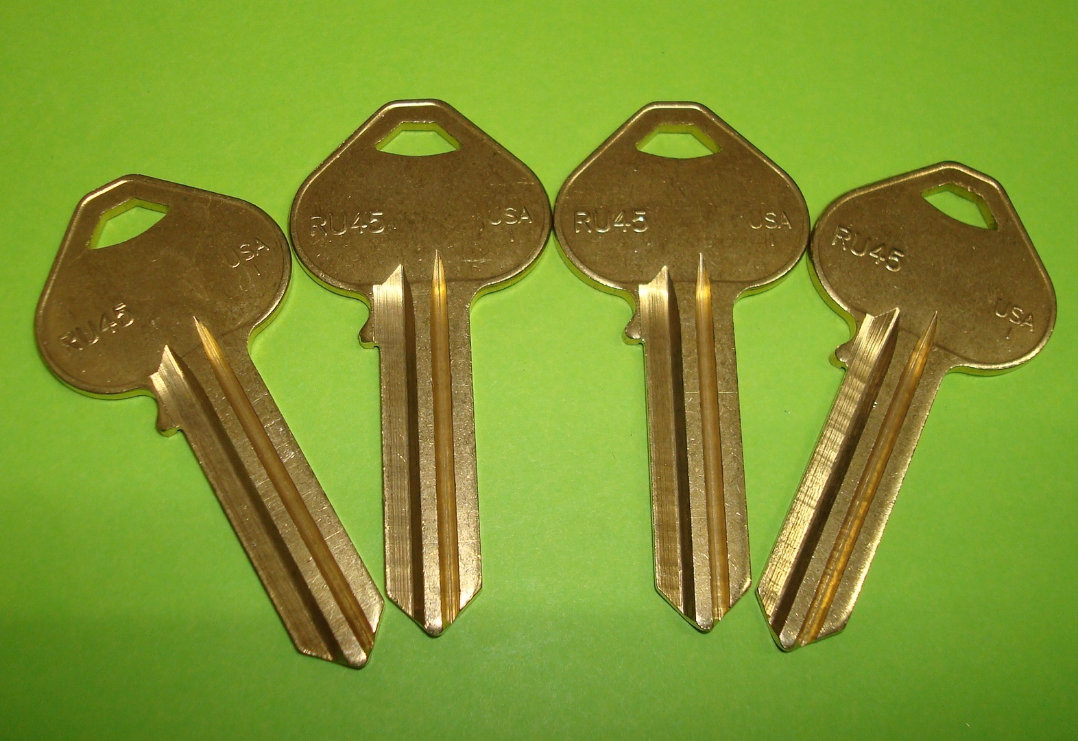 🔑Brand New Lot Of 4  uncut  ilco-Taylor  RU45 Keys Key blanks For Russwin Locks