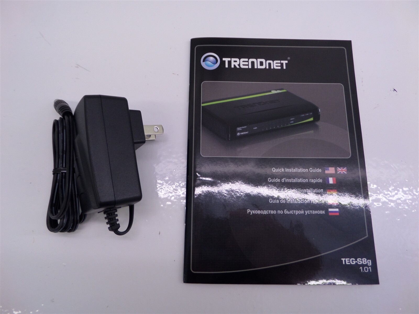 TrendNet TEG-S8g 8-Port GreenNet Gigabit Switch
