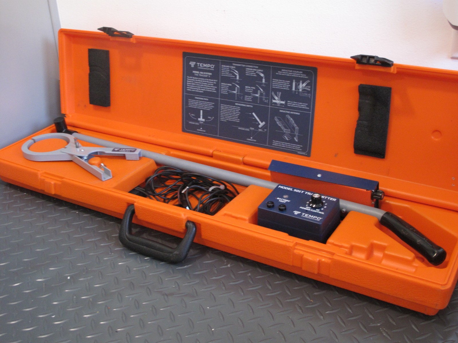 Nice Tempo Communications model 501 tracker II cable locating system
