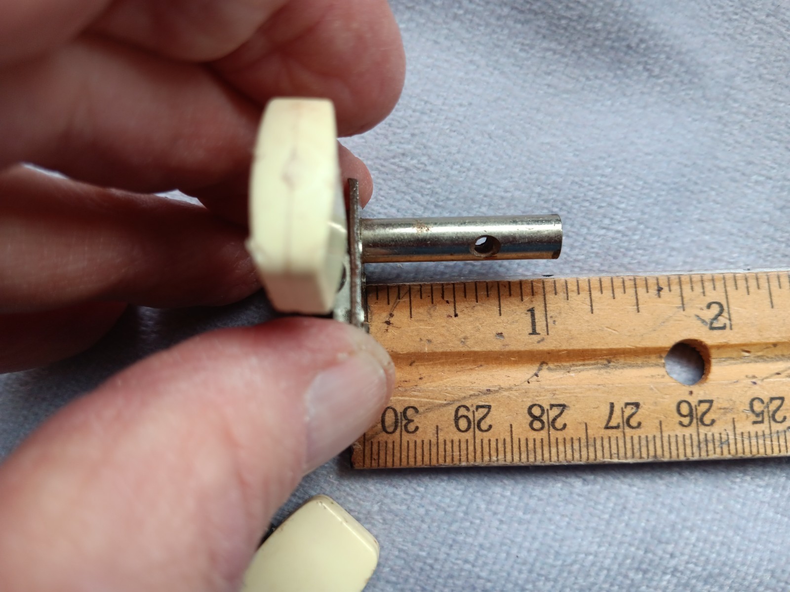 VINTAGE GUITAR PARTS 6 in line Guitar TUNING MACHINE Heads, fair condition.