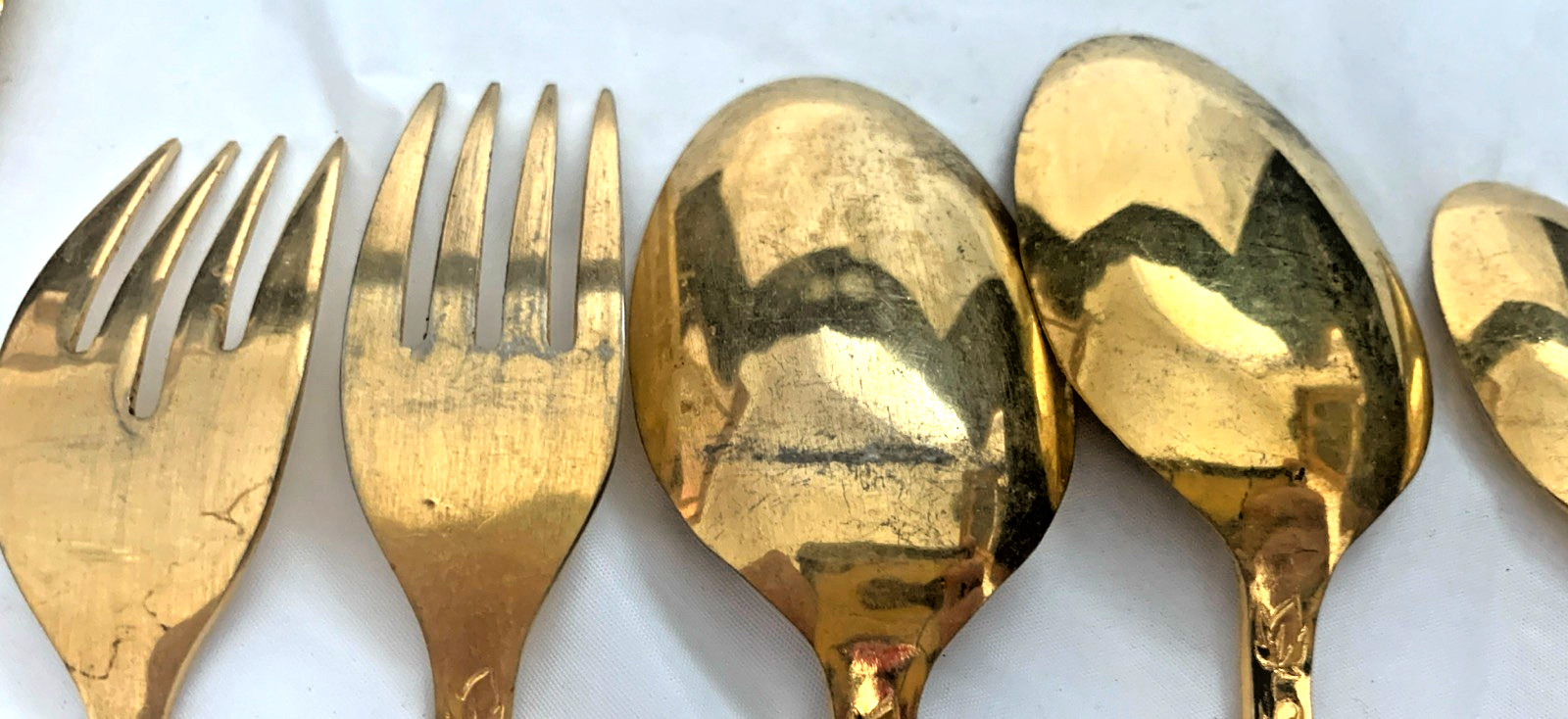 WORLD STAINLESS Gold Plated Flatware ~ 6 Piece