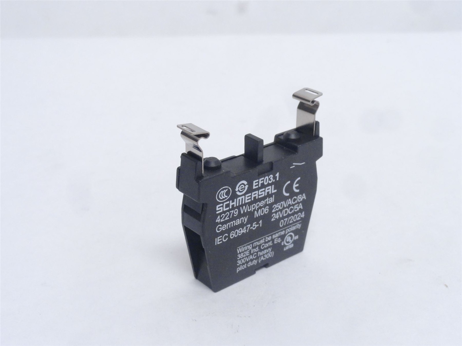 246578 New-No Box; Schmersal EF03.1 Contact Block 101006538 8A@250VAC; 5A@24VDC