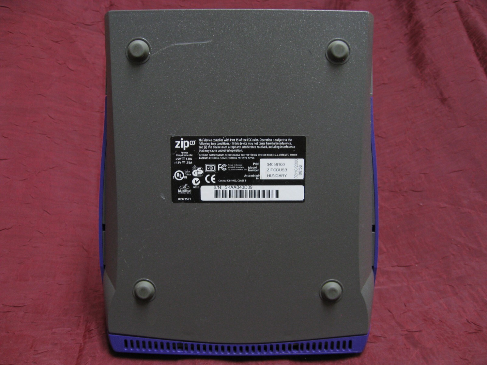 IOMEGA USB ZIP CD 650 Drive ZIPCDUSB external drive surplus- No Cables No PS
