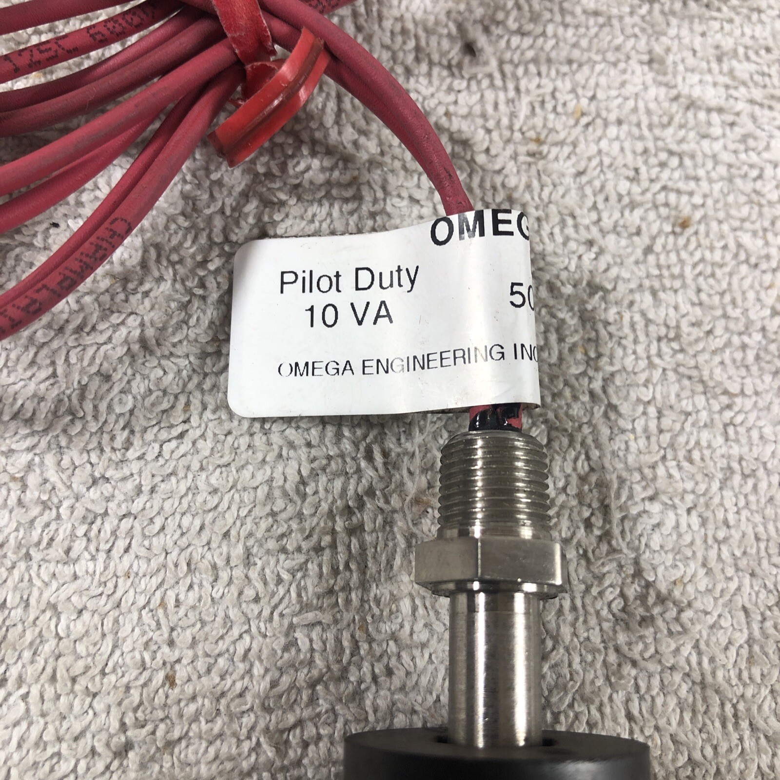 Omega Engineering Vertical Level Switch 50-240 VAC (4509)