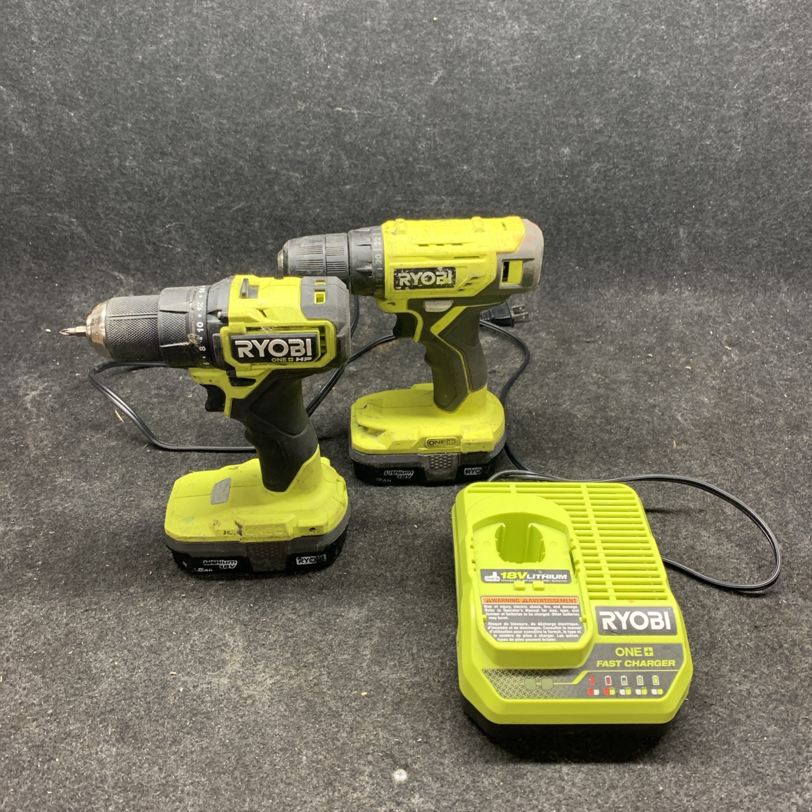 Ryobi Drills With batteries and charging station