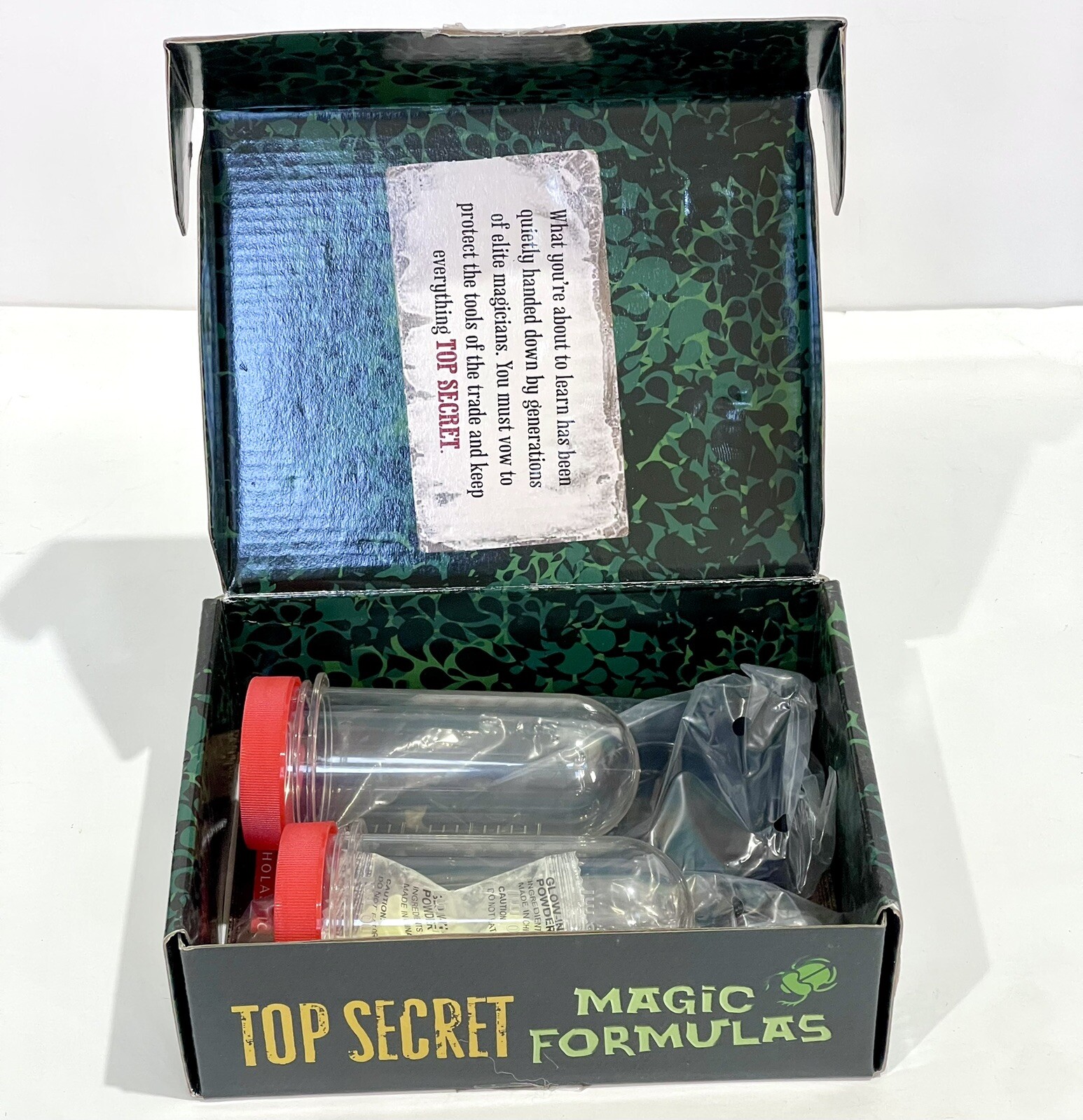 Scholastic Top Secret Magic Formulas Kit
