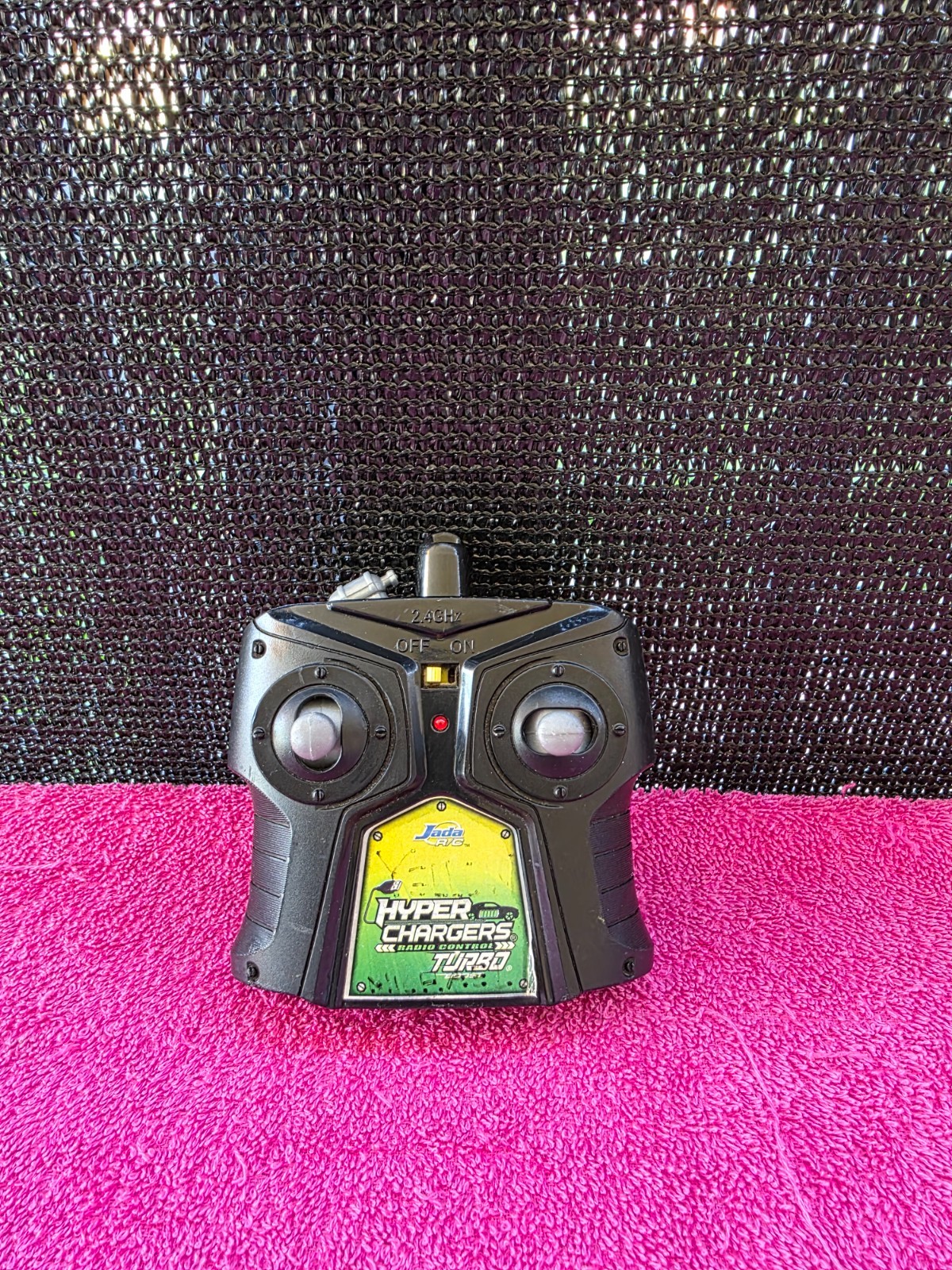 Jada R/C Hyper Chargers Turbo Boost Remote Radio Control 2.4GHz PWYJT24TX99030