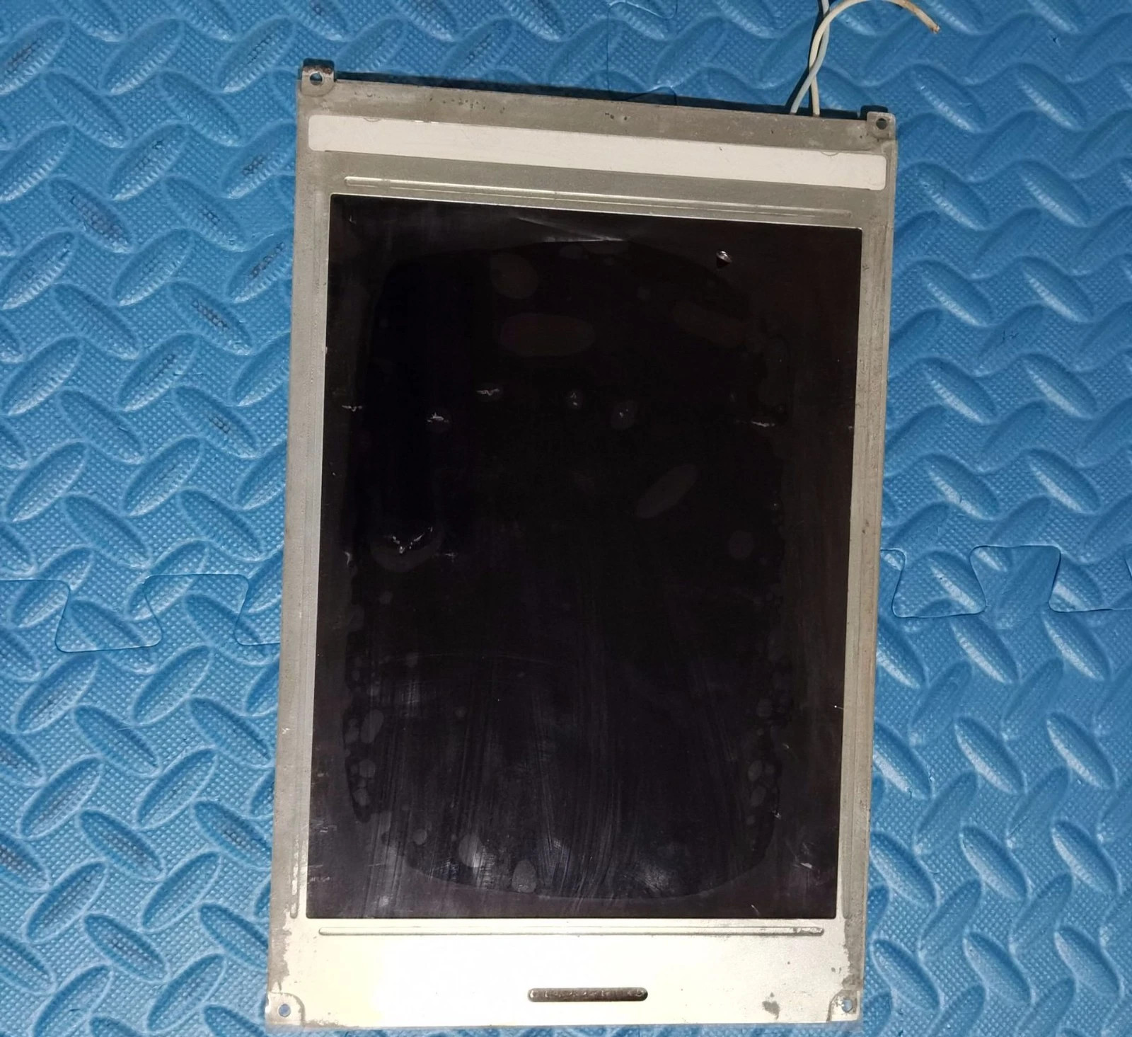 LM64P723 9.4-inch LCD display screen