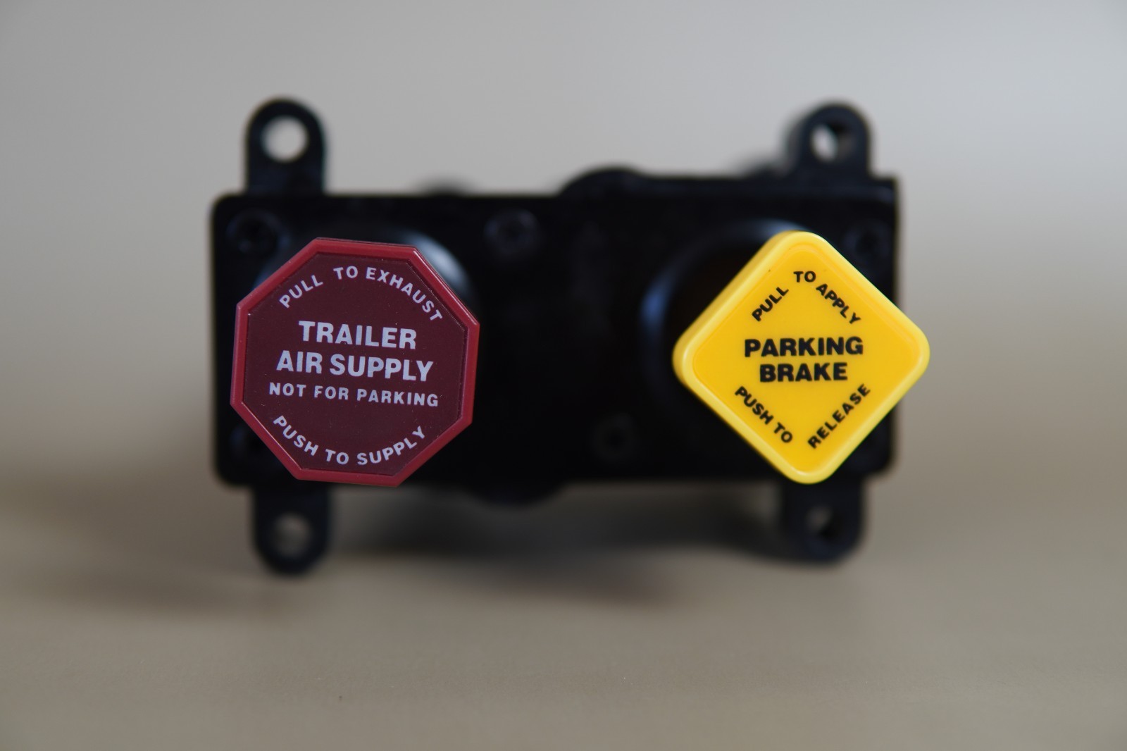 KN20615 MV Dash Control Valve New!