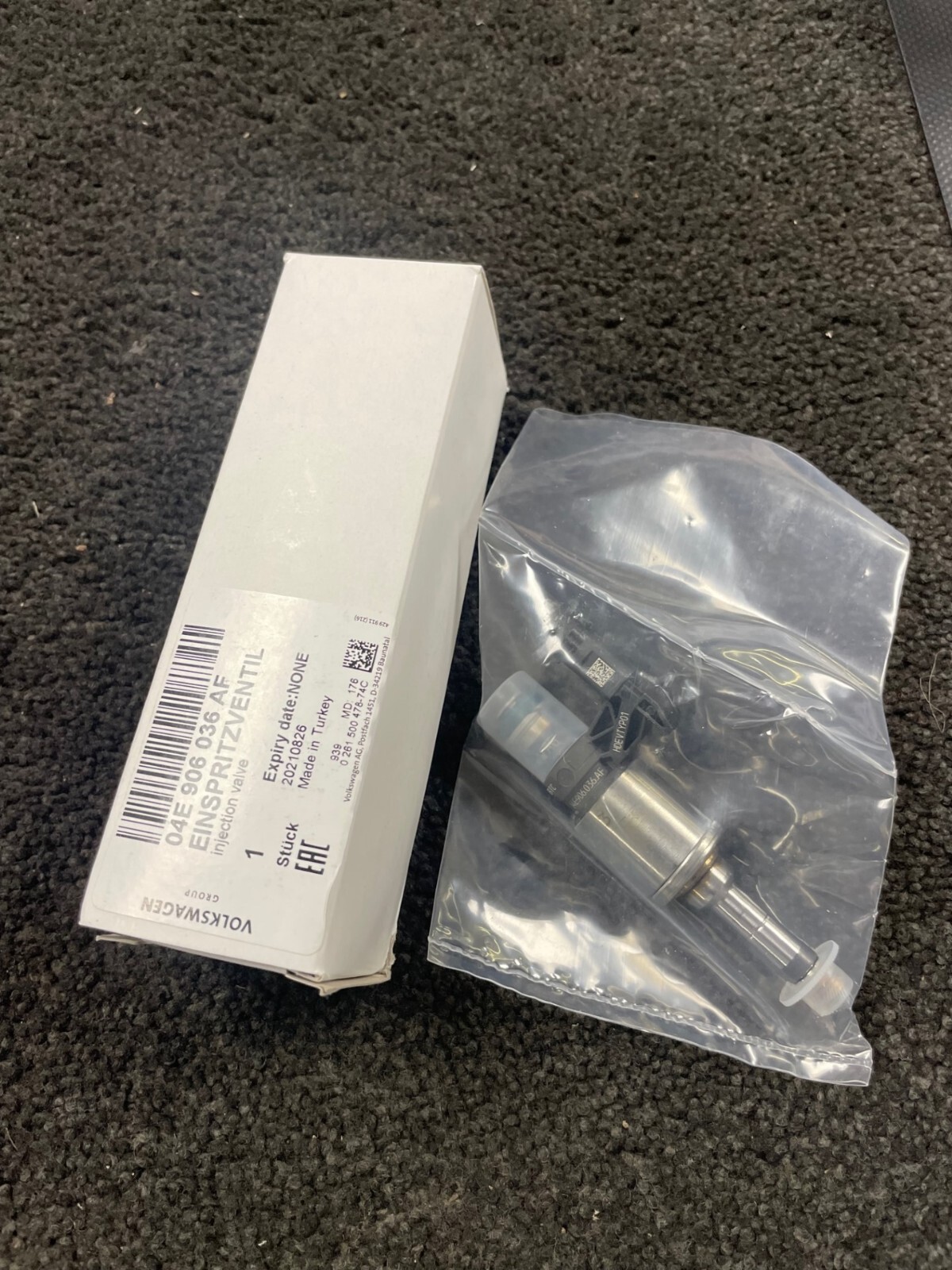 VW AUDI SEAT SKODA 1.2 1.4TFSi PETROL GENUINE INJECTOR BRAND NEW 04E906036AF
