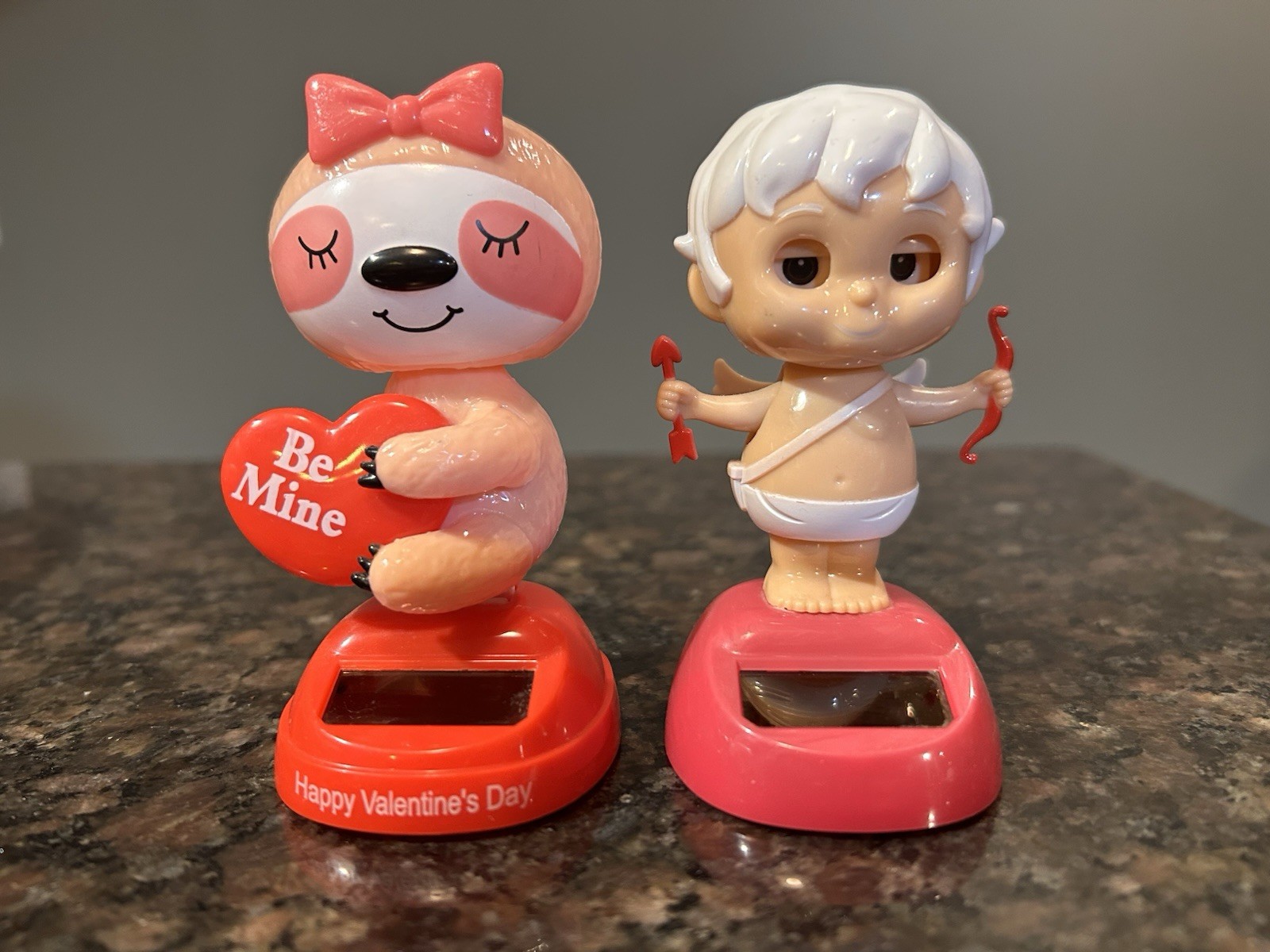Solar Powered Bobble Head Valentine’s Day Dancing Cupid & Bear Lot Of 2
