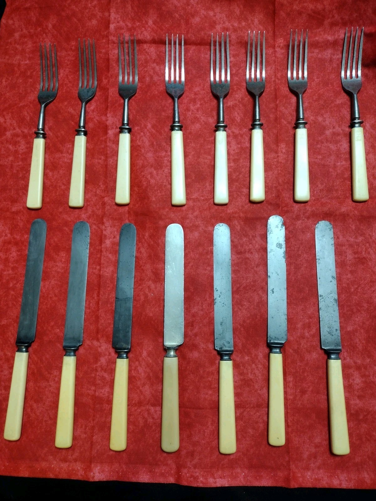 VINTAGE LF&C 15 PIECE FORK (8) & KNIFE (7) Set