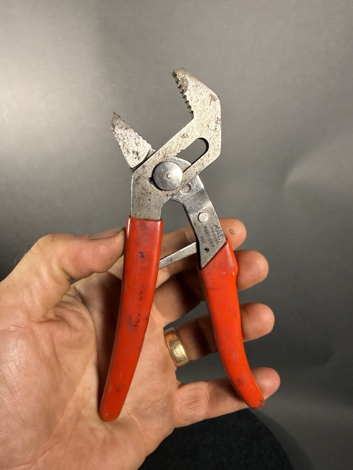 Mac Tools Robo-Grip Adjustable Pliers RG6 Made in USA PRE OWNED CONDITION