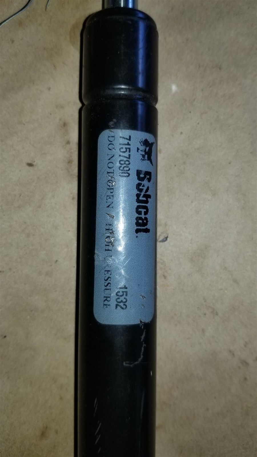 Bobcat 7157890 RH Cab shock spring