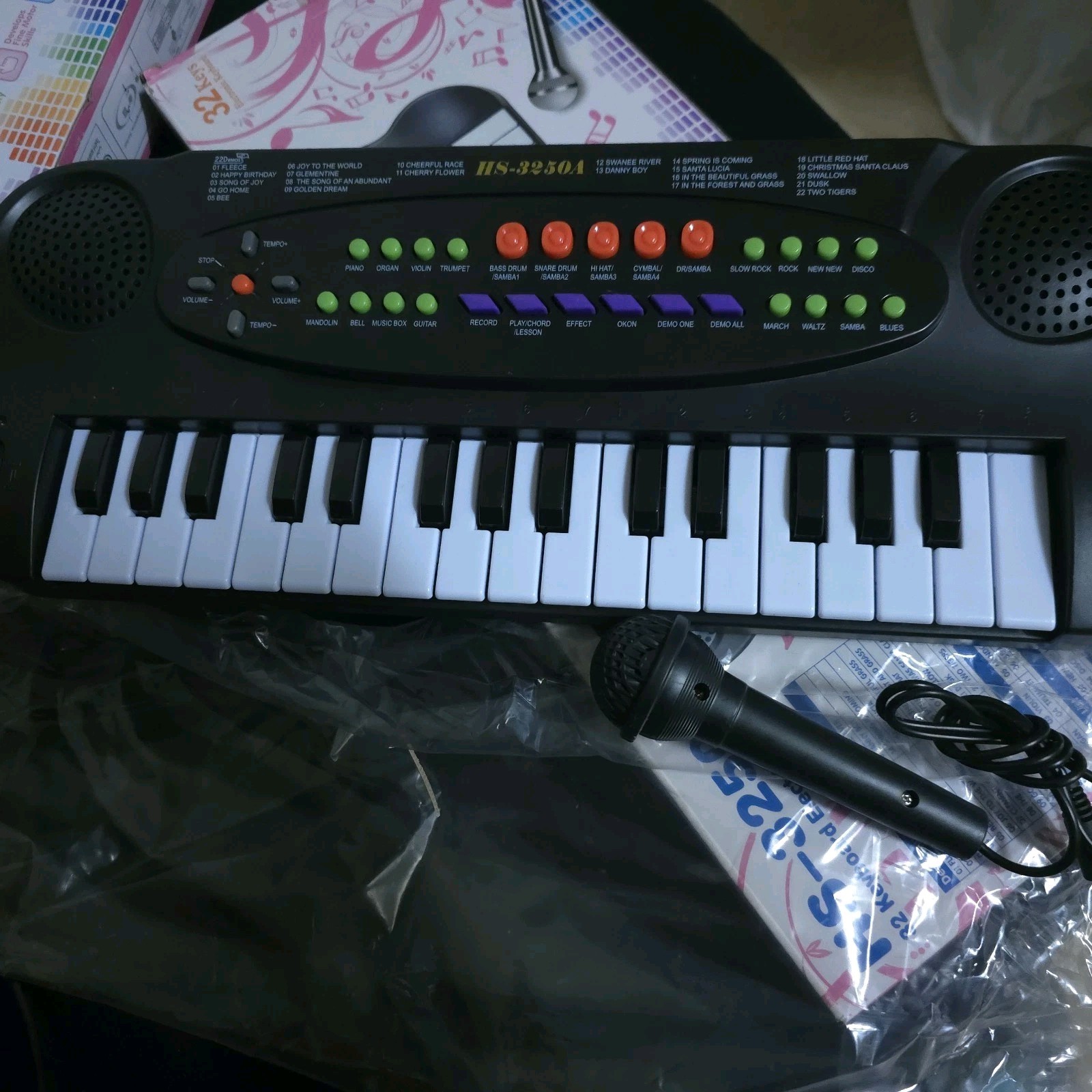​HS-3250 32-Key Kids Electric Piano Keyboard with Microphone & Recording Sounds