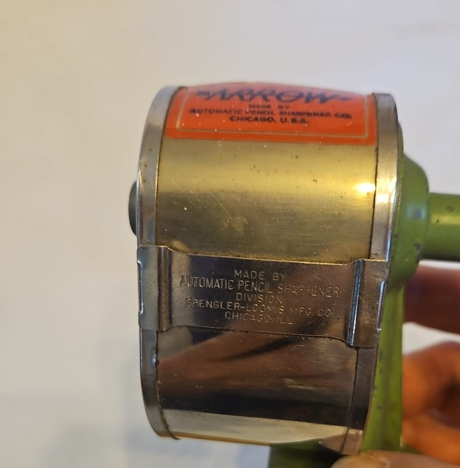 Antique Green ARROW Automatic Pencil Sharpener Co dual blade desk mount