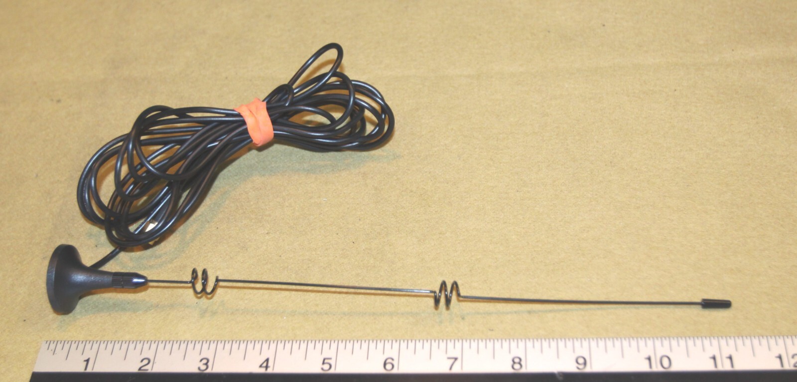 antenna for arcade and vending machine credit card reader with magnetic base