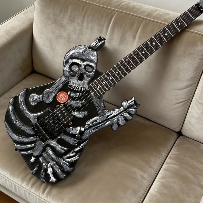 White eyed George Lynch Skull & Bones electric guitar,rosewood fingerboard