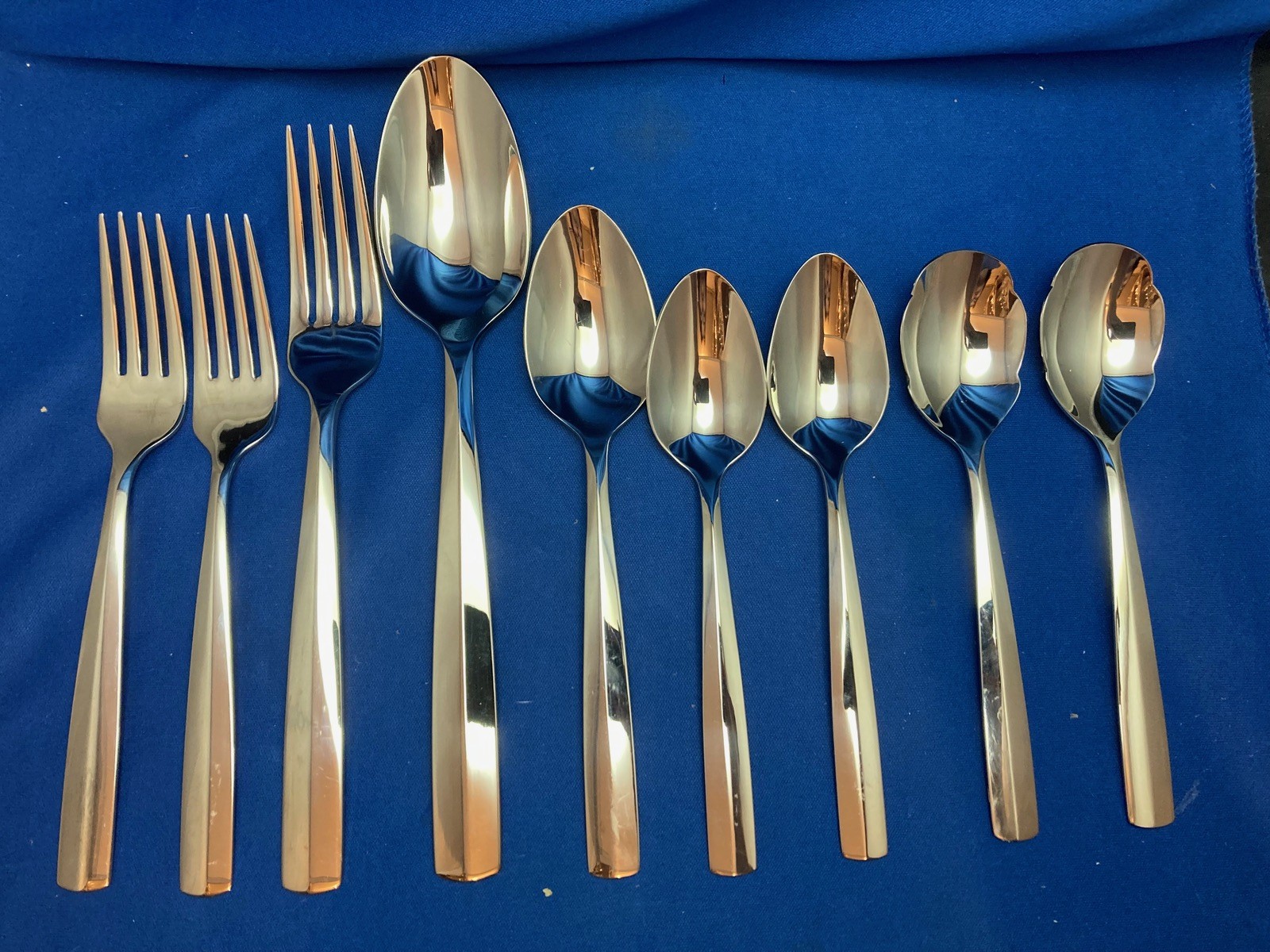 LENOX “LACHLAN” LOT OF 9 STAINLESS STEEL DINNER UTENSILS 18/10 NEW! NEVER USED
