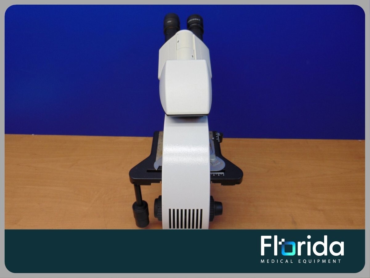 LEICA DM1000 MEDICAL LABORATORY MICROSCOPE