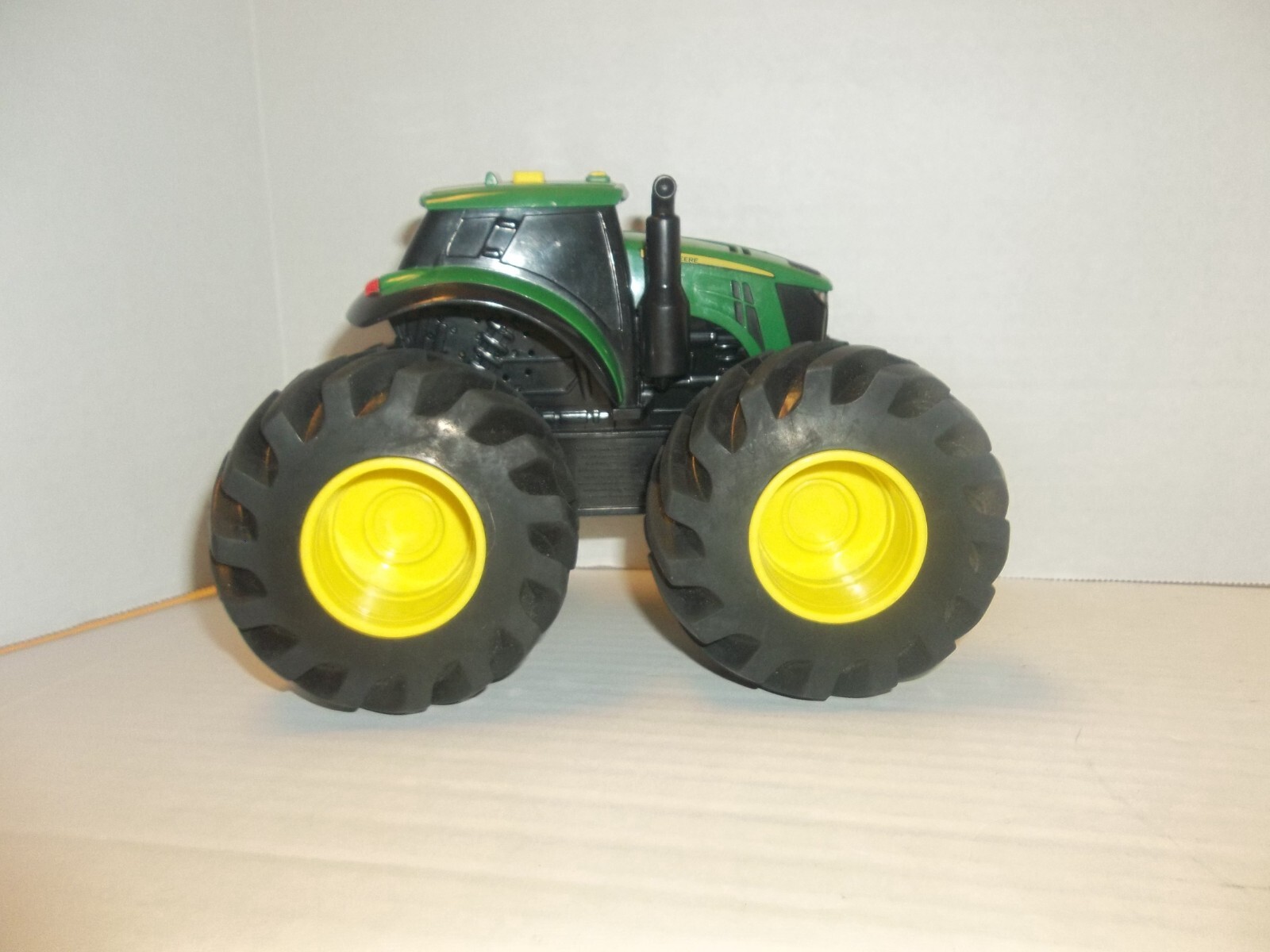 John Deere Monster Treads Tractor Lights & Sounds Pre-owned 2019 TOMY