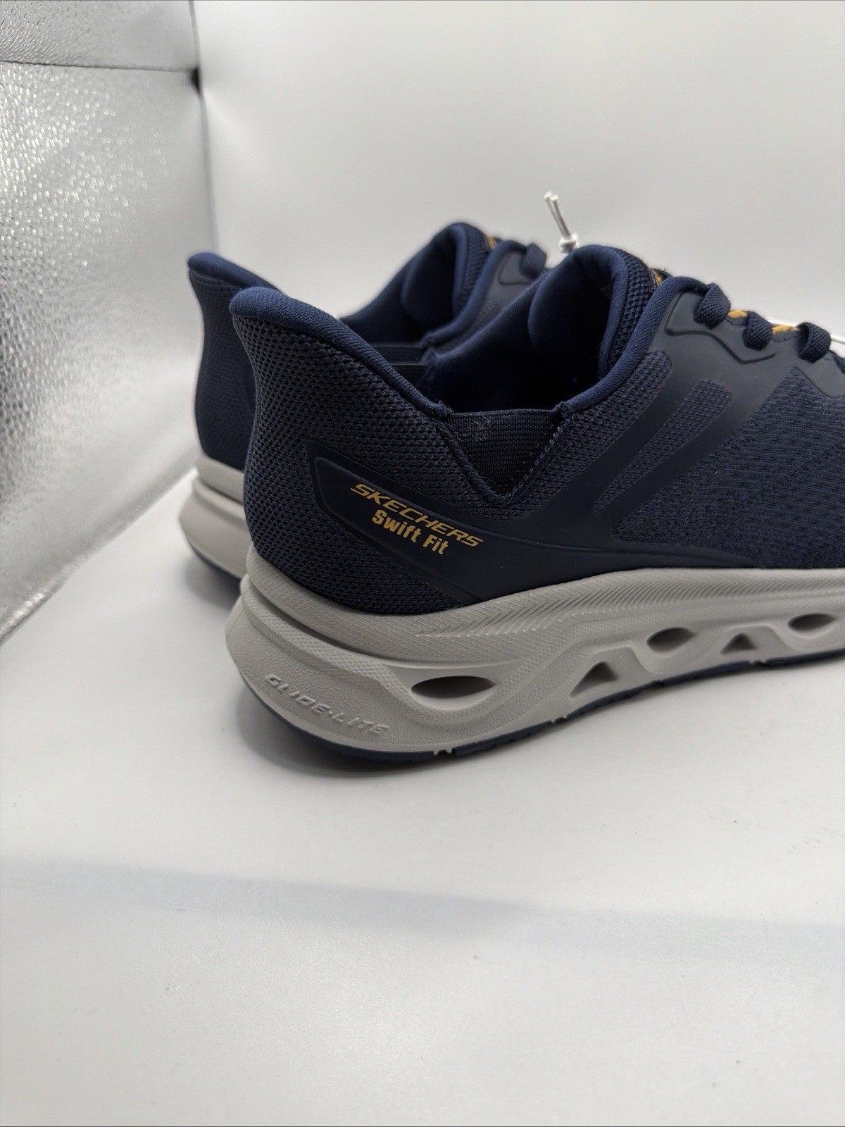 Skechers Hands Free Swift Fit Glide Step Mens 12 Navy Athletic Shoes. New