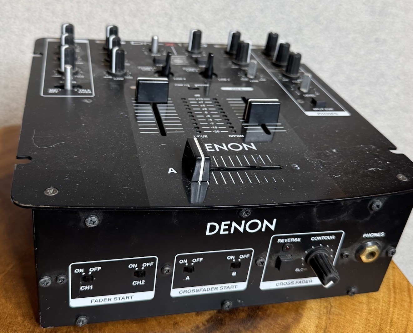 Denon DN-X120 DJ Mixer 2-Channel Compact Professional No Cords Untested