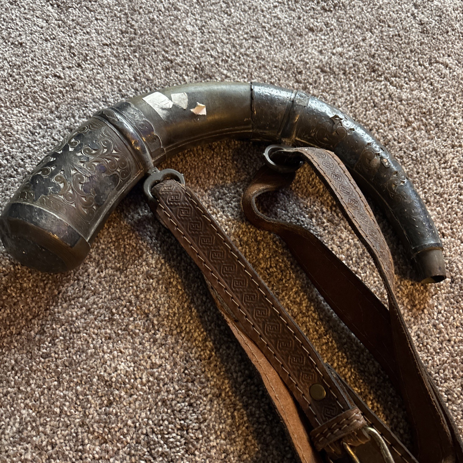 Vtg 12” Moroccan Wood POWDER HORN w/Brass Fittings & Leather Strap, Intricate