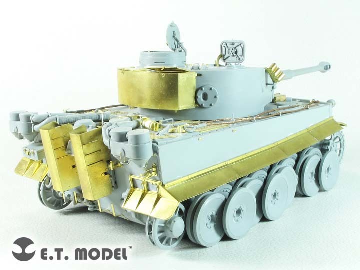 ET Model 1/35 E35-249 WWII German TIGER I “Tunisian Initial” Basic part E35249