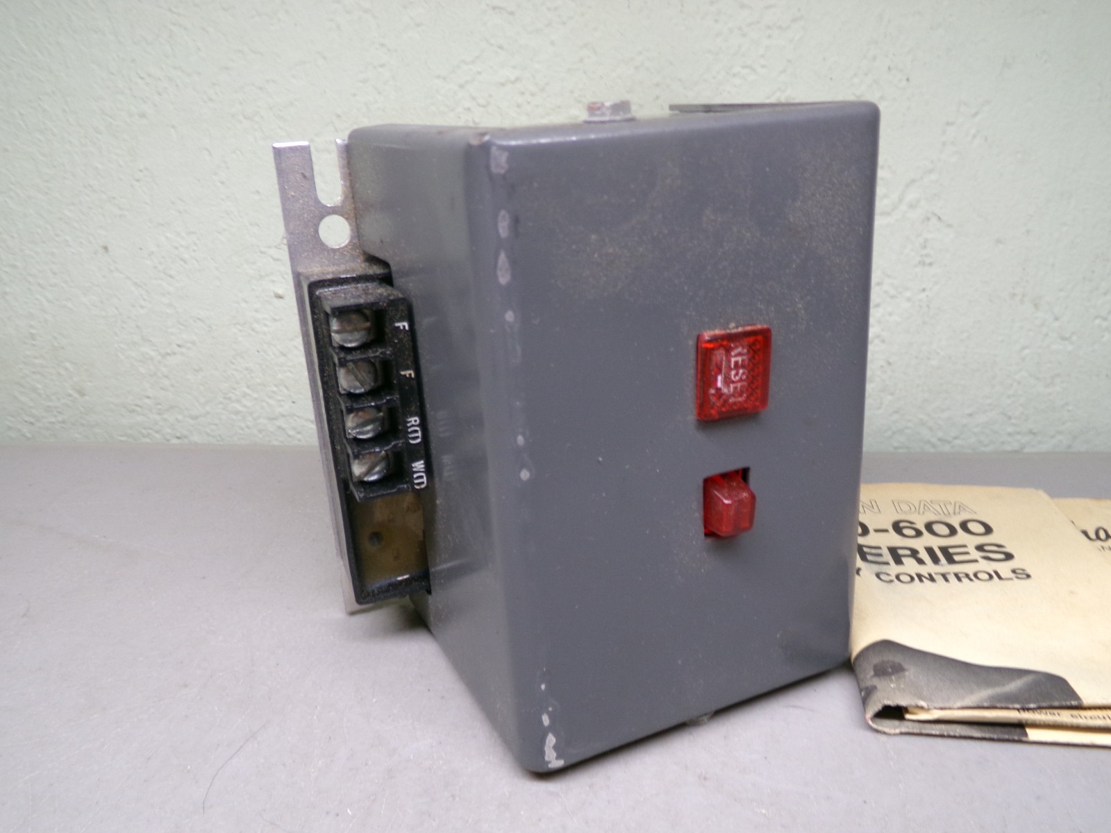 ROBERTSHAW RE 780-602 CONSTANT IGNITION CONTROL