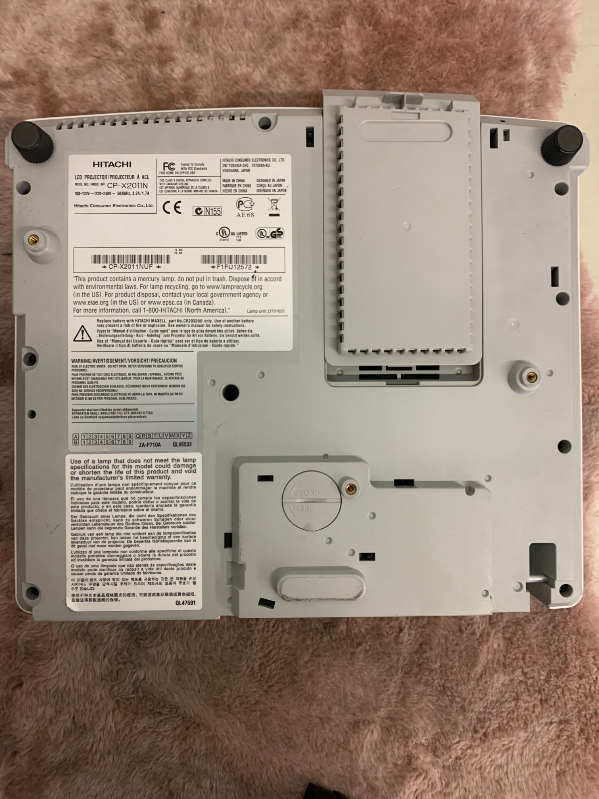 Hitachi CP-X2011N Projector