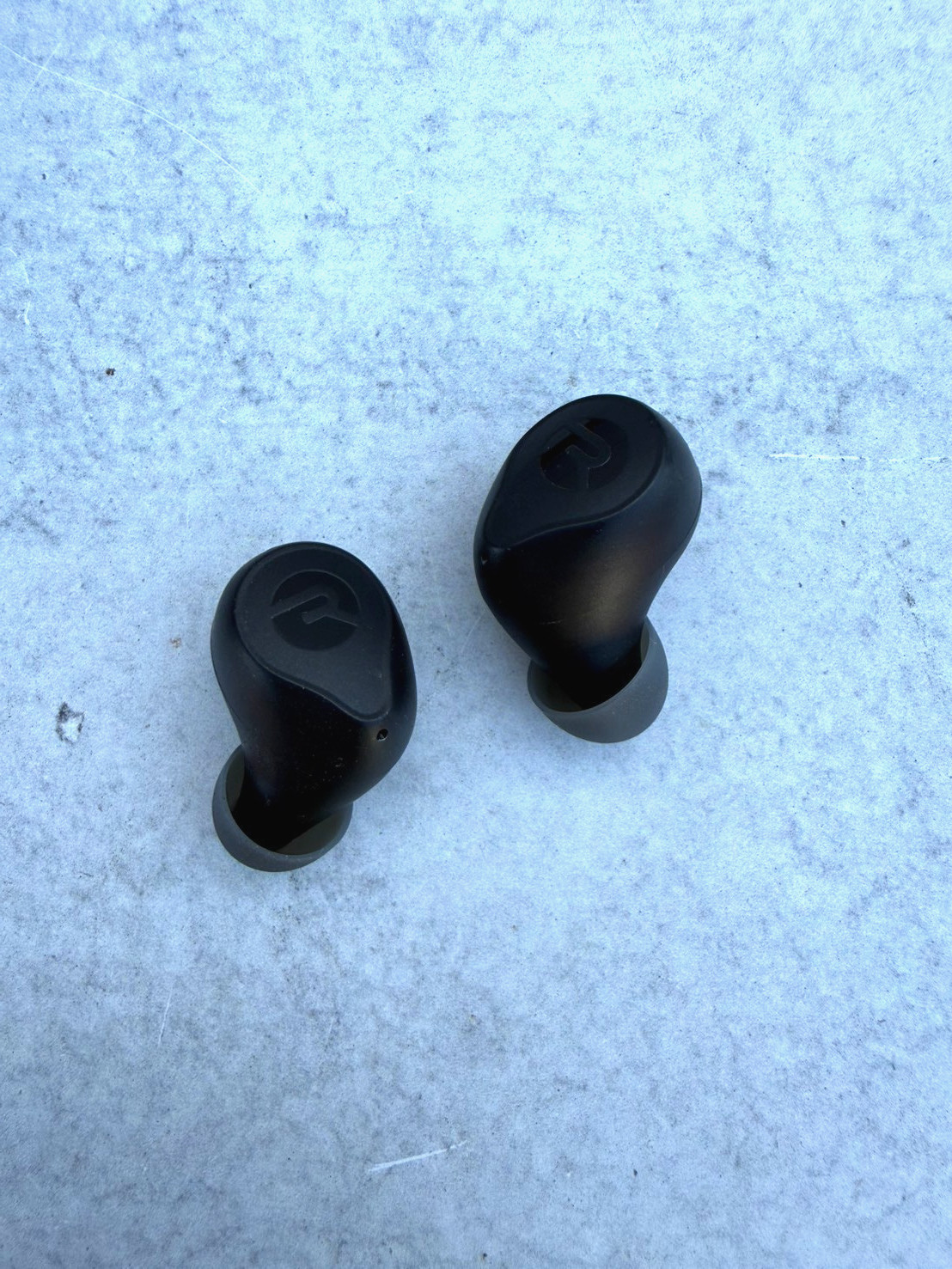EARBUDS ONLY Raycon Everyday Earbuds Plus- Carbon Black