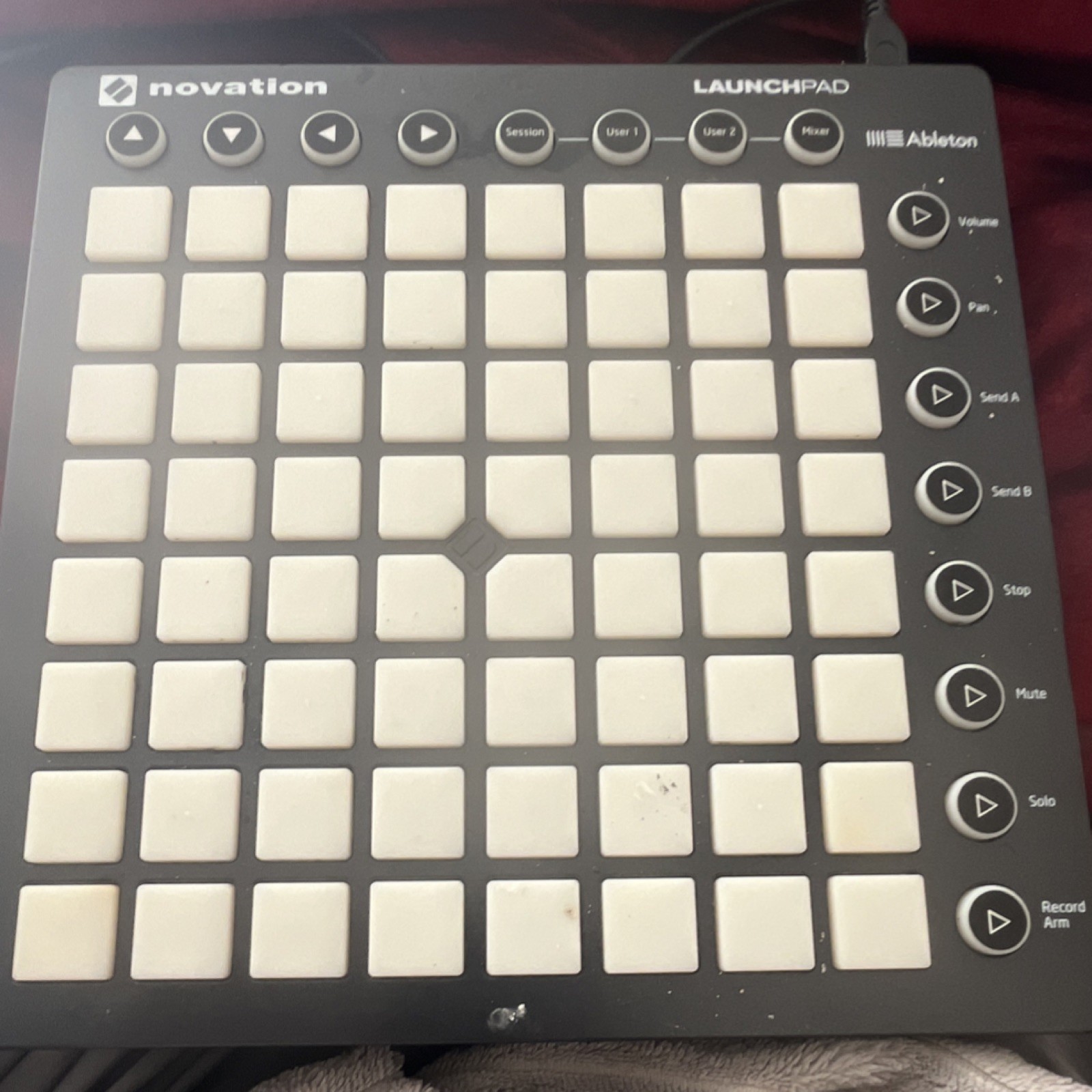 Novation Launchpad Pad Controller MIDI Controller, 64 Pads, USB Out