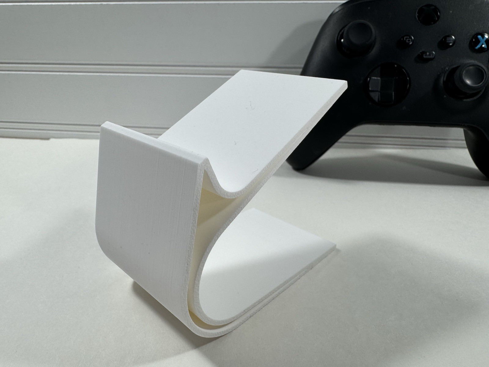 Universal Game Controller Stand Xbox One Series X S PS4 PS5 Holder Display