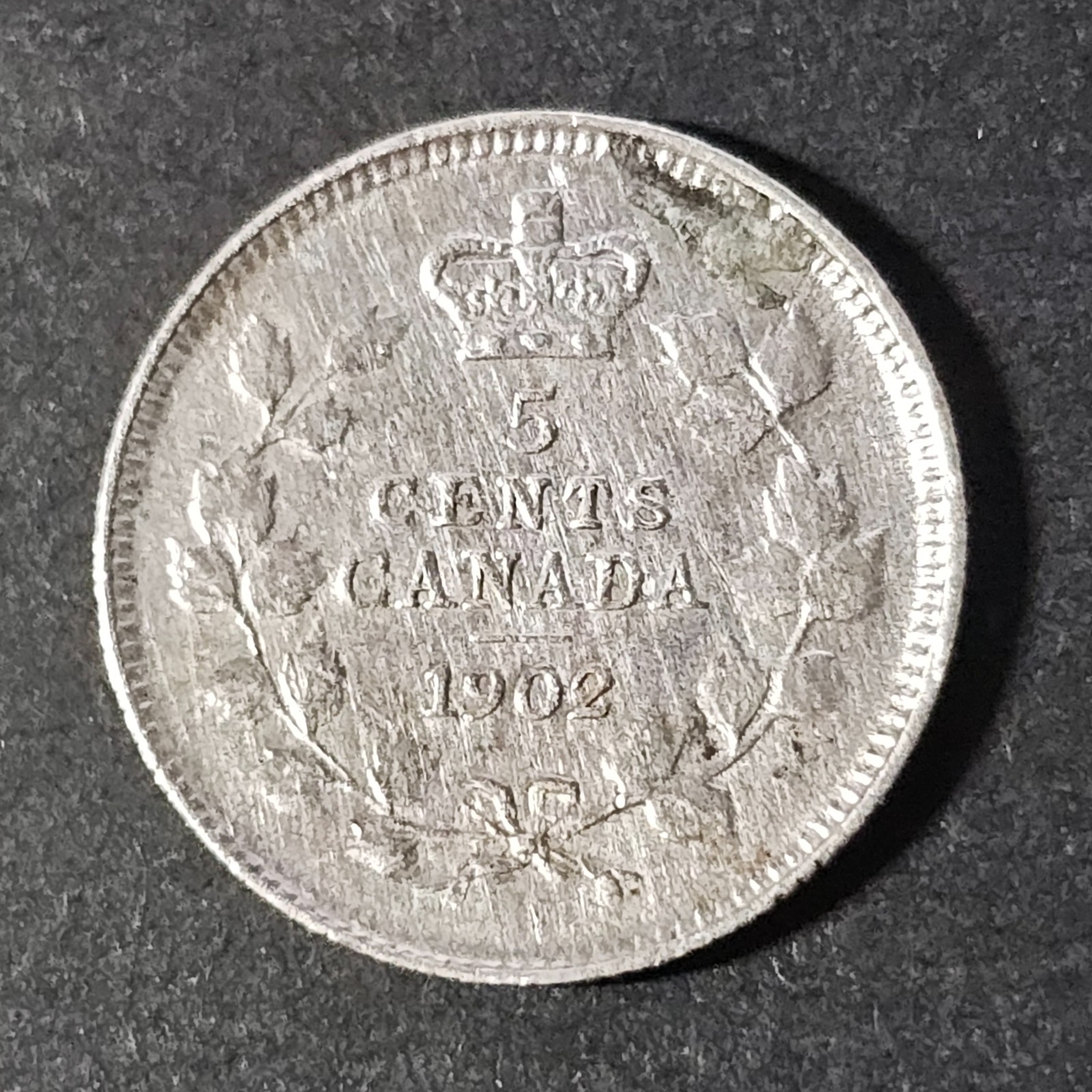 1902 Canada 5 five cents SILVER -  COMBINE to SAVE - C5-449
