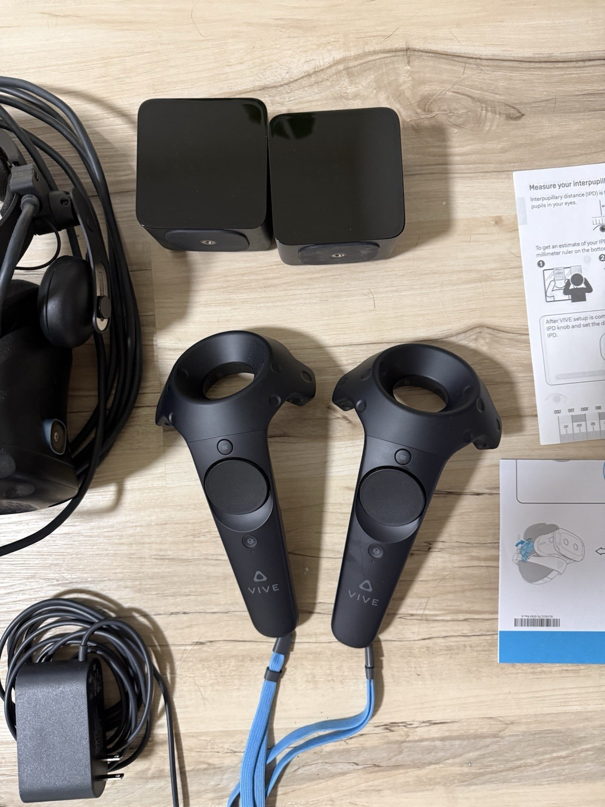 VIVE Cosmos Elite PC & Console VR Headset Kit Black w/2 Controllers