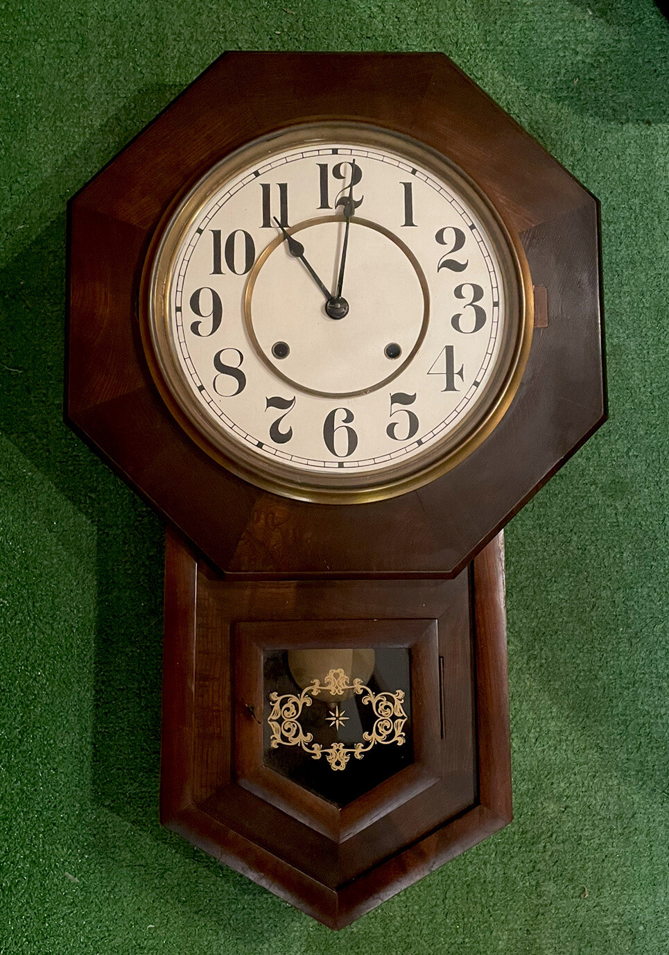 Antique Schoolhouse Style Wall Clock