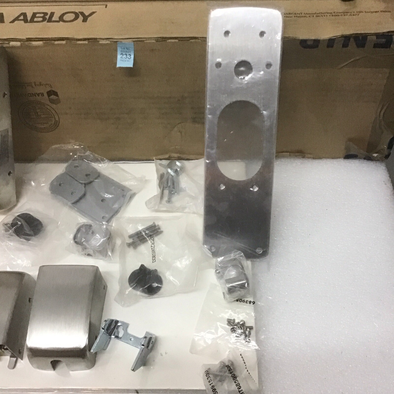 Sargent Assa Abloy Vertical Rod Device 32” RH