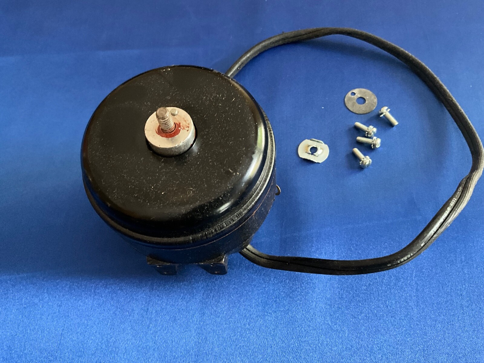 New OEM TRUE 800411 Motor  ESP-L16EM1  115V  16W  1500 RPM