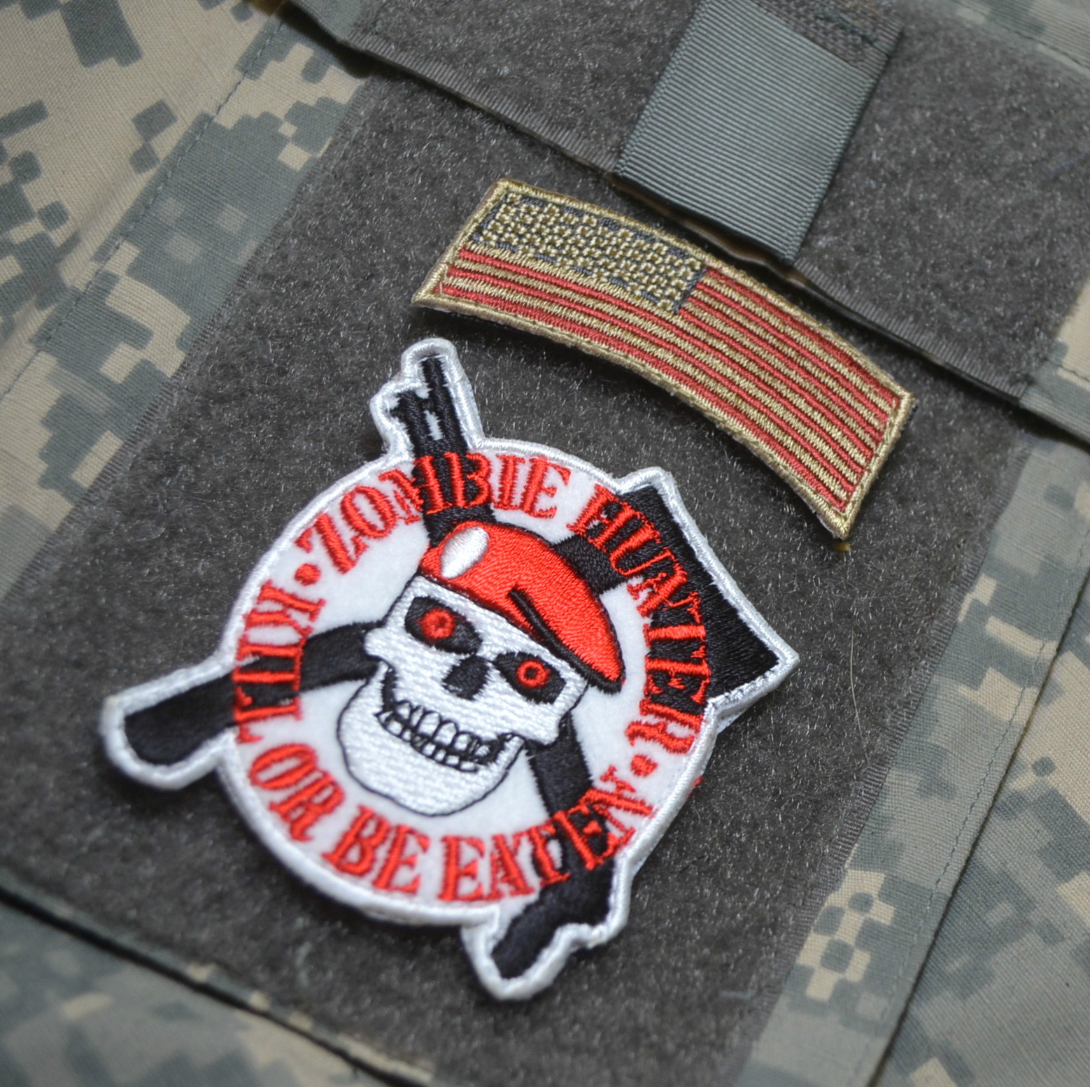 ELITE WARRIORS SPECIAL FORCES NINJA NETWORK 2-TAB: Subdued US Flag + Zombie Hunt