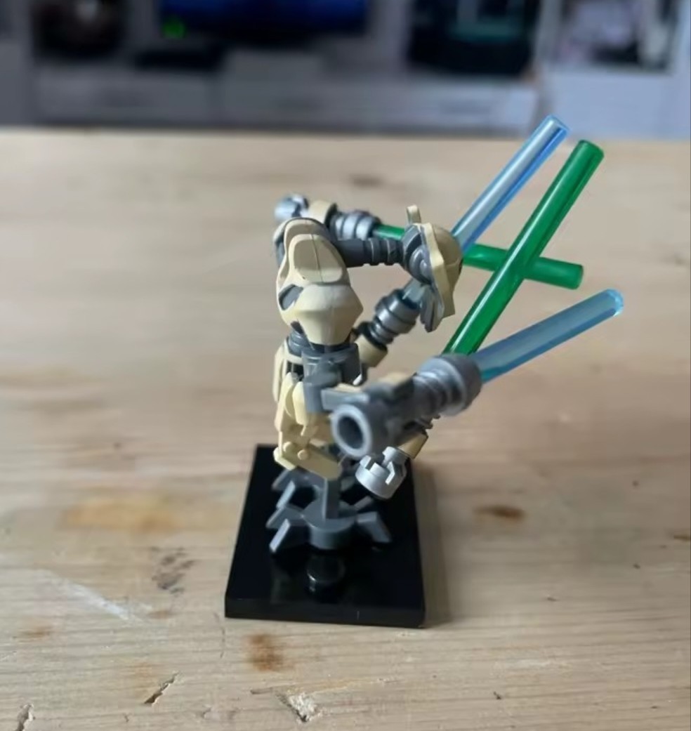 General Grievous Tan Custom Minifigure