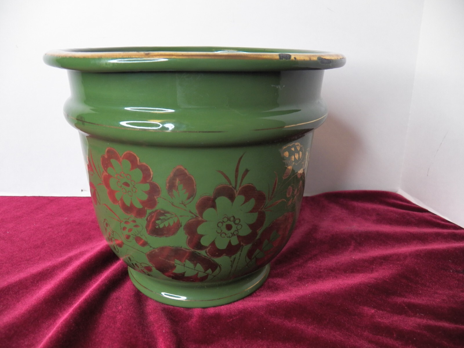 EUROPEAN ENAMELWARE DECORATED PLANTER, DARK GREEN
