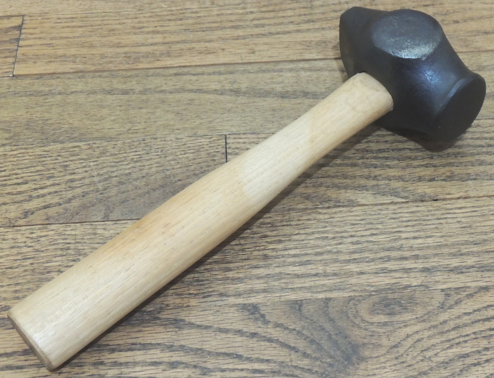 2 lb. 12 oz. UNMARKED FARRIER'S CAT HEAD TURNING HAMMER-BLACKSMITH-HELLER