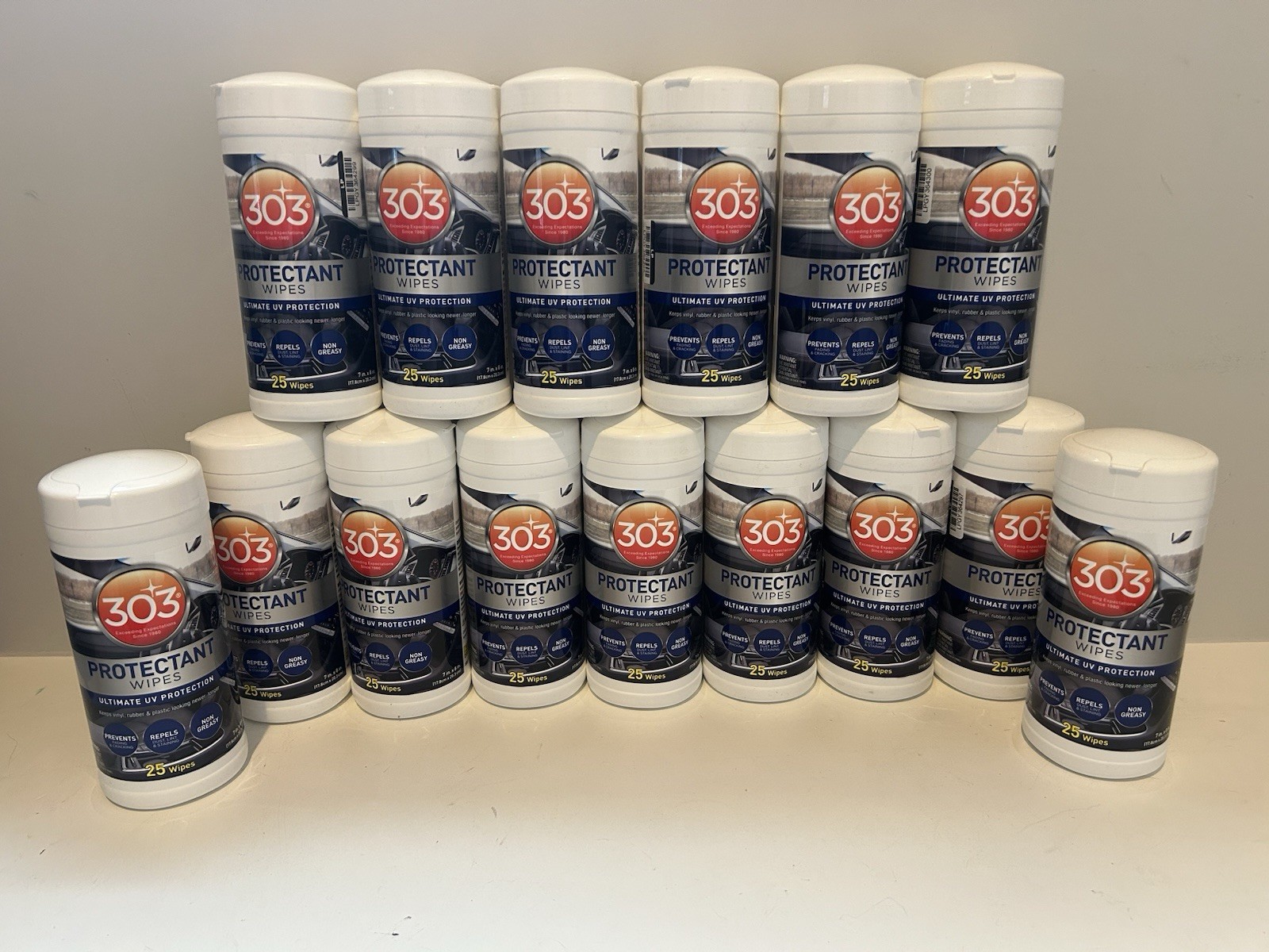 Case of 15 303 Products 30397303 Auto Protectant Wipes - 25 Count