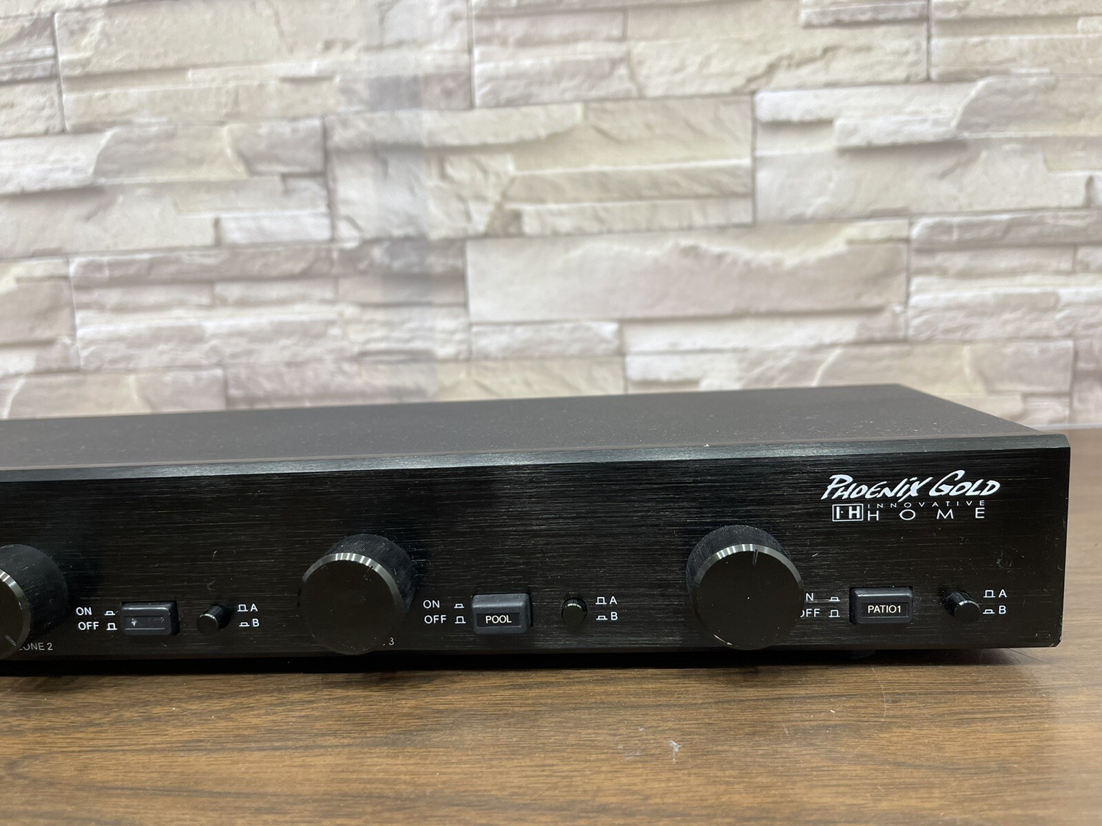 Phoenix Gold VSS4 Volume Control Dual Source Switcher