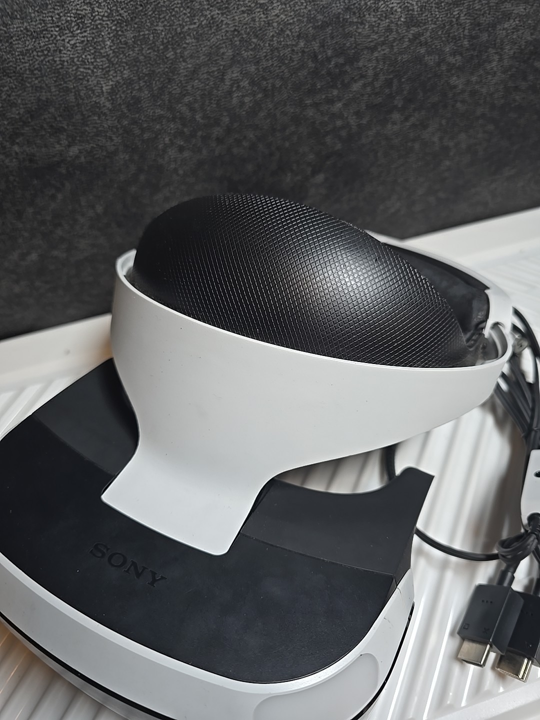 Sony PlayStation VR PSVR PS4 White Virtual Reality Headset Only