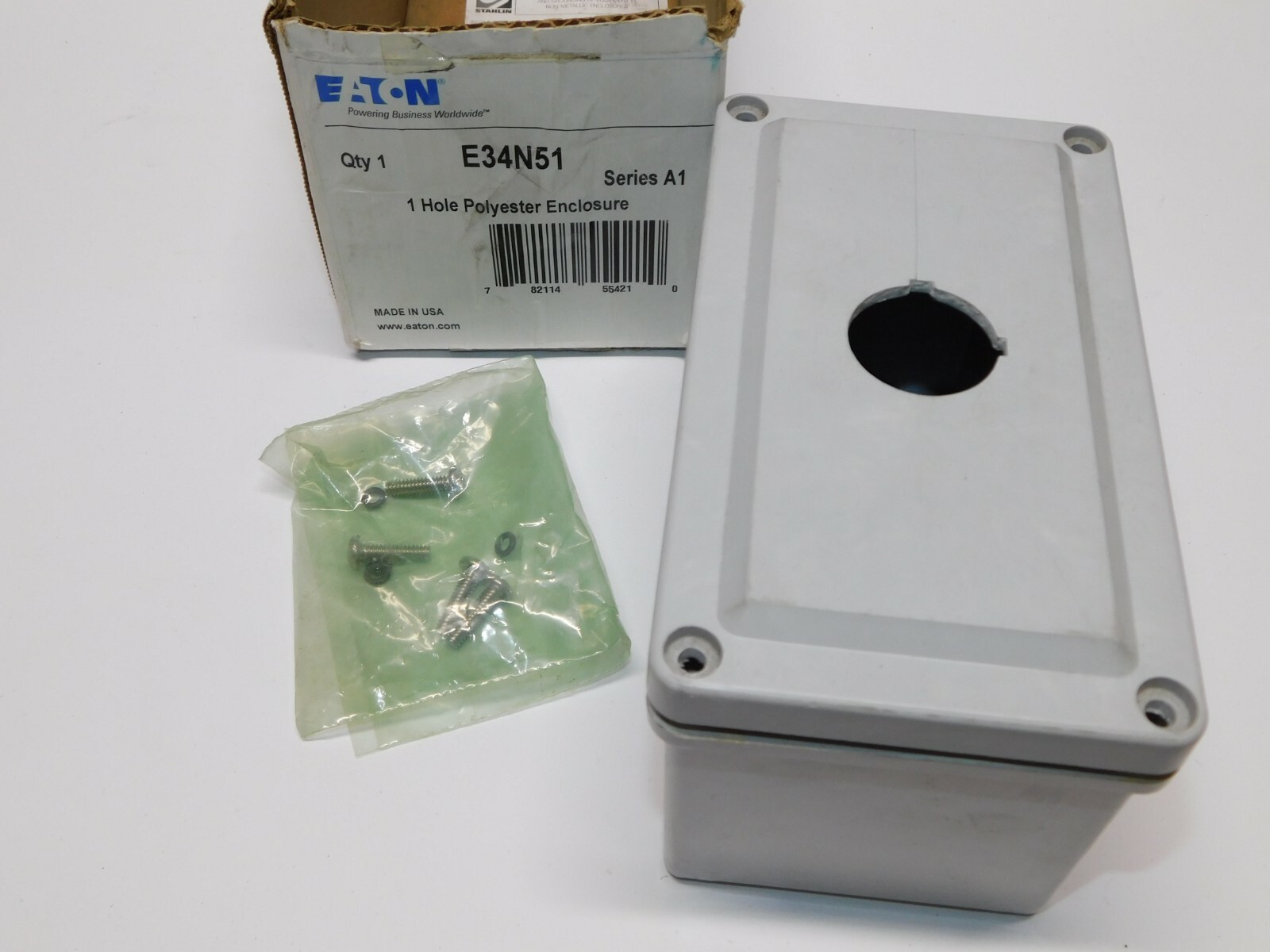 New Eaton 1 Hole Pushbutton Enclosure E34N51 Watertight / Oiltight